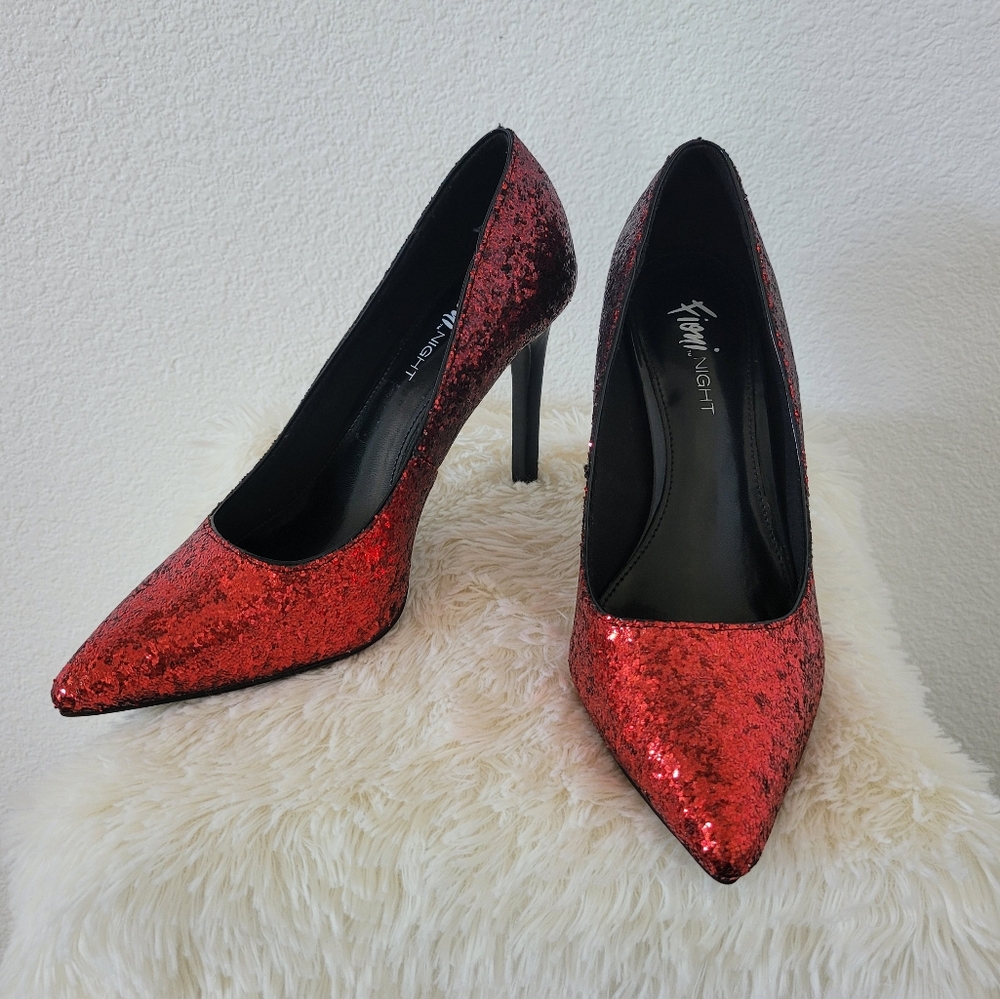 FIONI Red Sparkle Heels